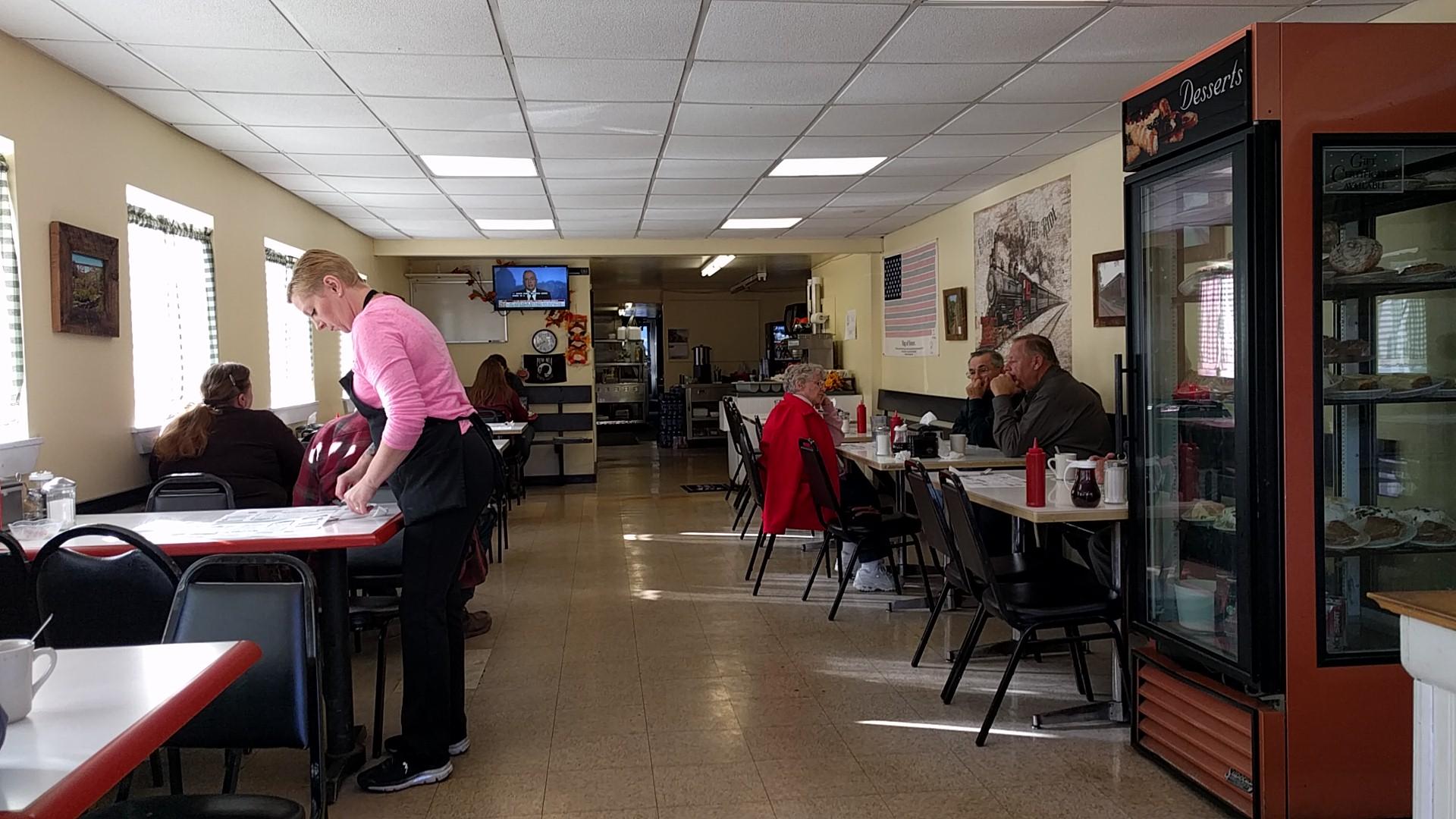 Trackside Dining